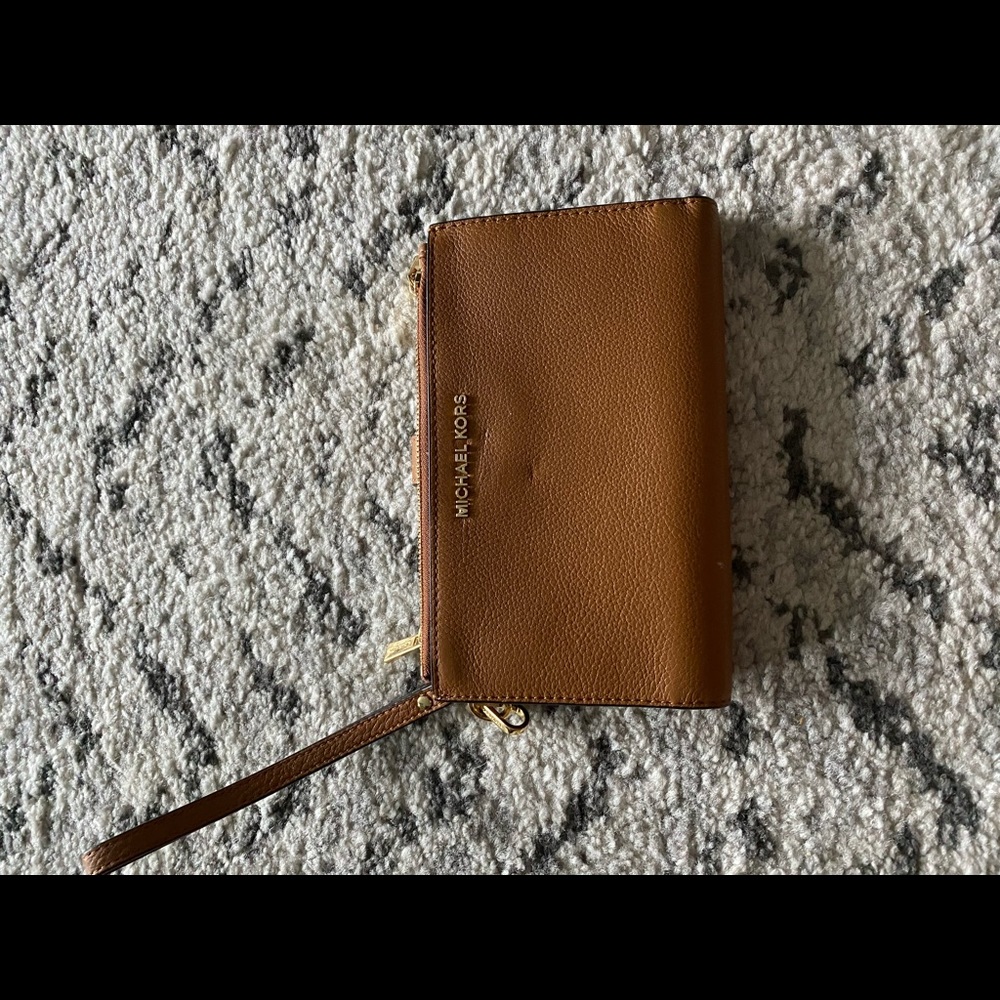 Michael Kors wristlet wallet